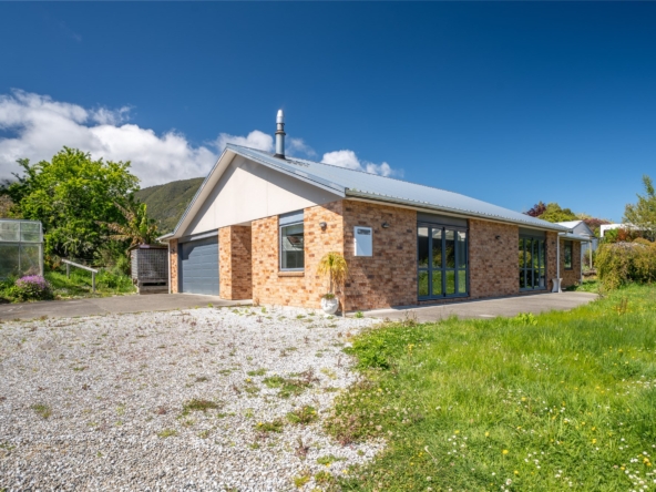 duCHATEAU | Real Estate | Surry Hills - 618a Abel Tasman Drive - Clifton